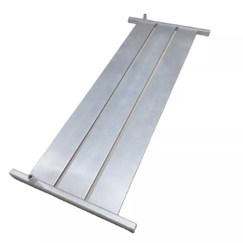 Liquid cooling plates